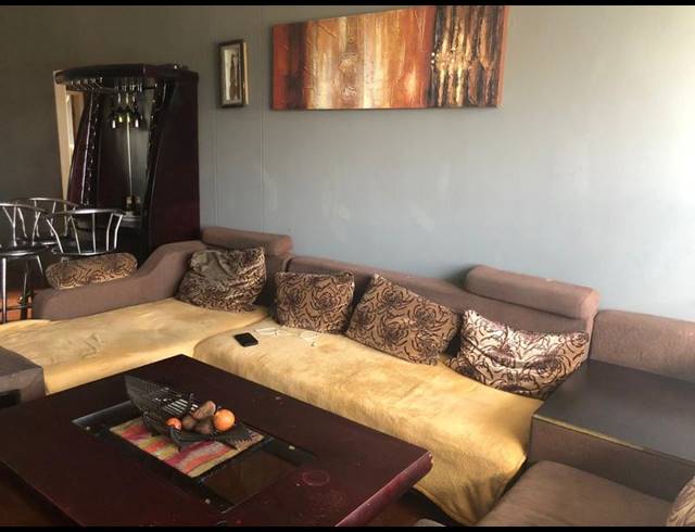 2 BEDROOM APARTMENT FOR SALE IN LORENTZVILLE